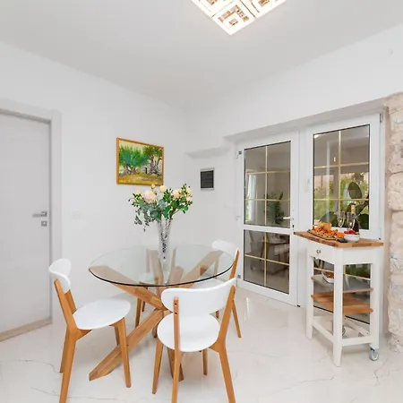 Tino- Two Bedroom With Terrace And Sea View A2 Apartamento Sutivan