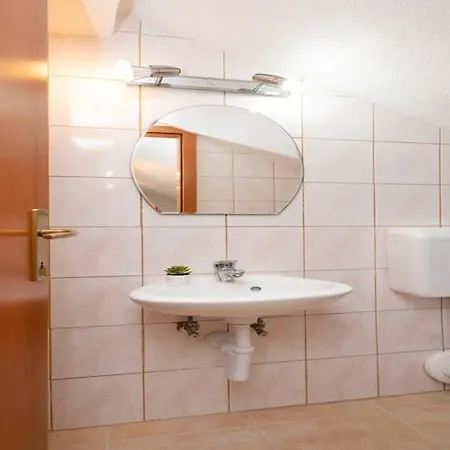 Tino- Two Bedroom With Terrace And Sea View A2 *