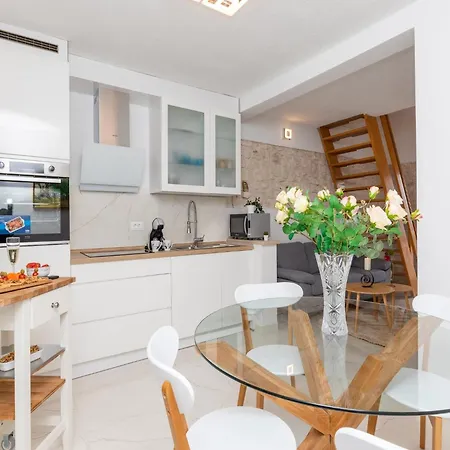 Apartamento Tino- Two Bedroom With Terrace And Sea View A2 Sutivan
