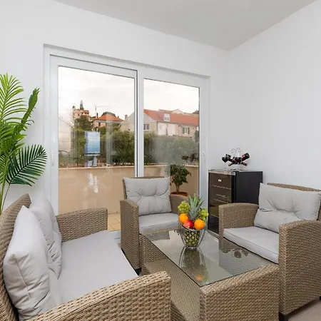 Tino- Two Bedroom With Terrace And Sea View A2 *