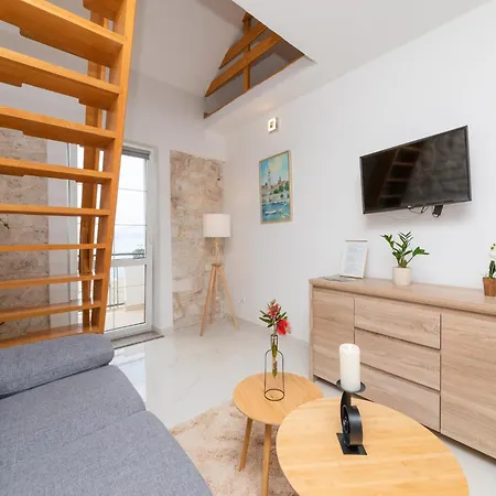 Apartamento Tino- Two Bedroom With Terrace And Sea View A2