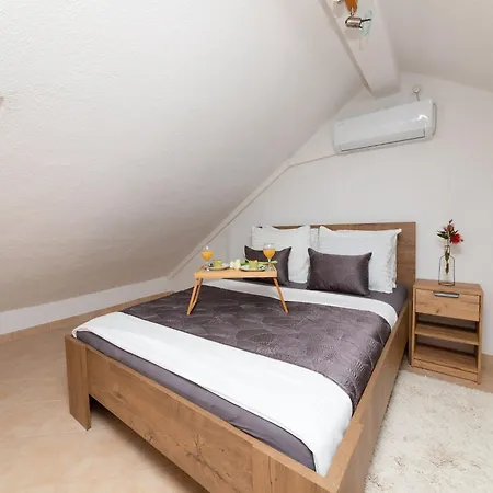 Tino- Two Bedroom With Terrace And Sea View A2 Apartamento Sutivan