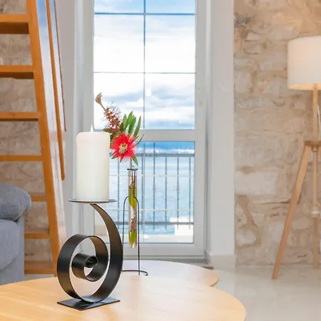 Apartamento Tino- Two Bedroom With Terrace And Sea View A2 *
